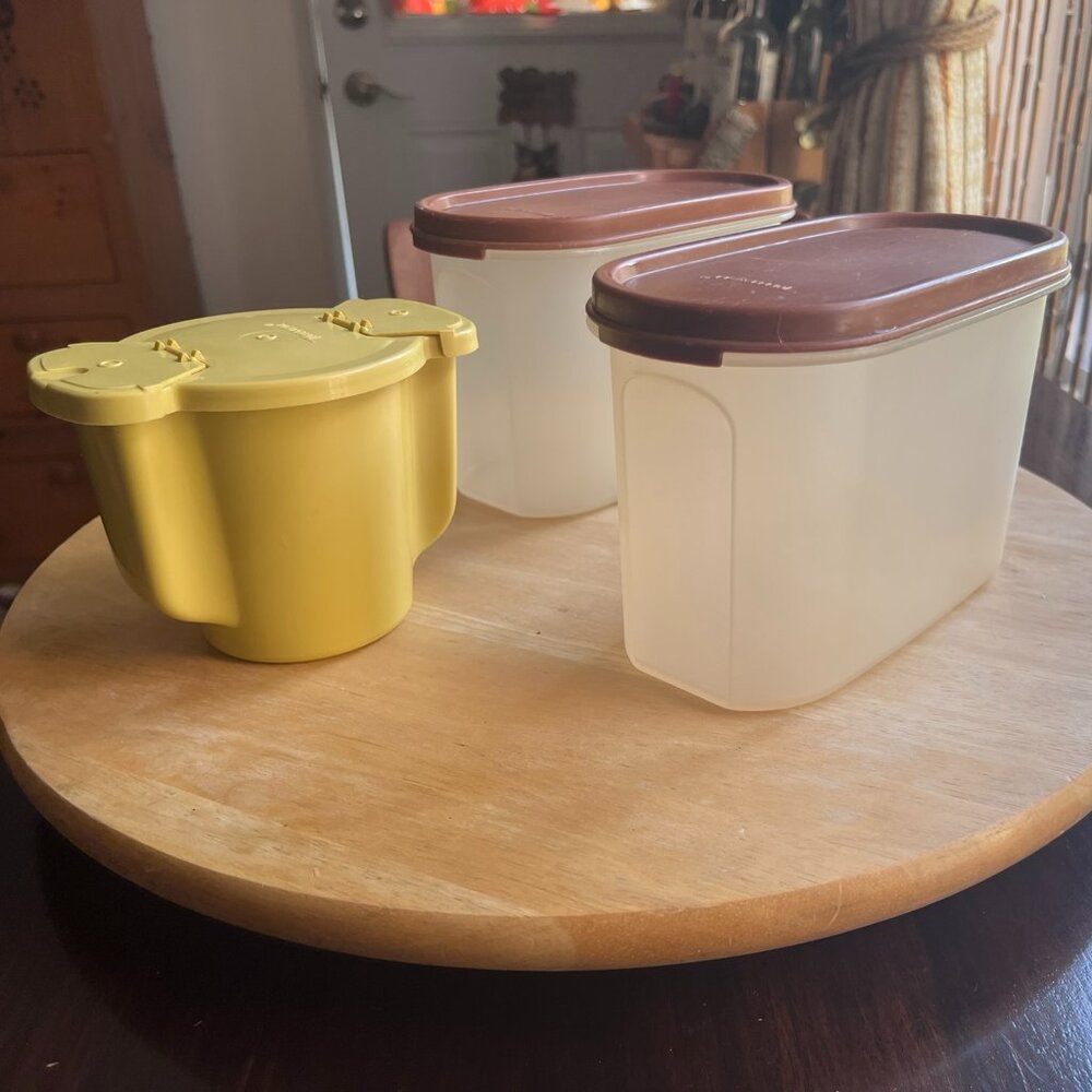 *(VKC) Vintage Tupperware Modules & Tupperware Harvest Gold Sugar Container